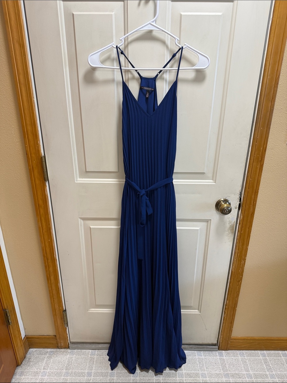 Victoria's Secret Navy Pleated Maxi Dress with Strappy Back and removable belt